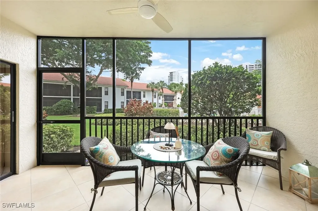 611 Serendipity Drive Naples FL 34108