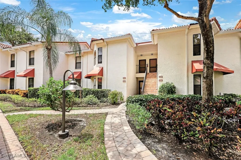 611 Serendipity Drive Naples FL 34108