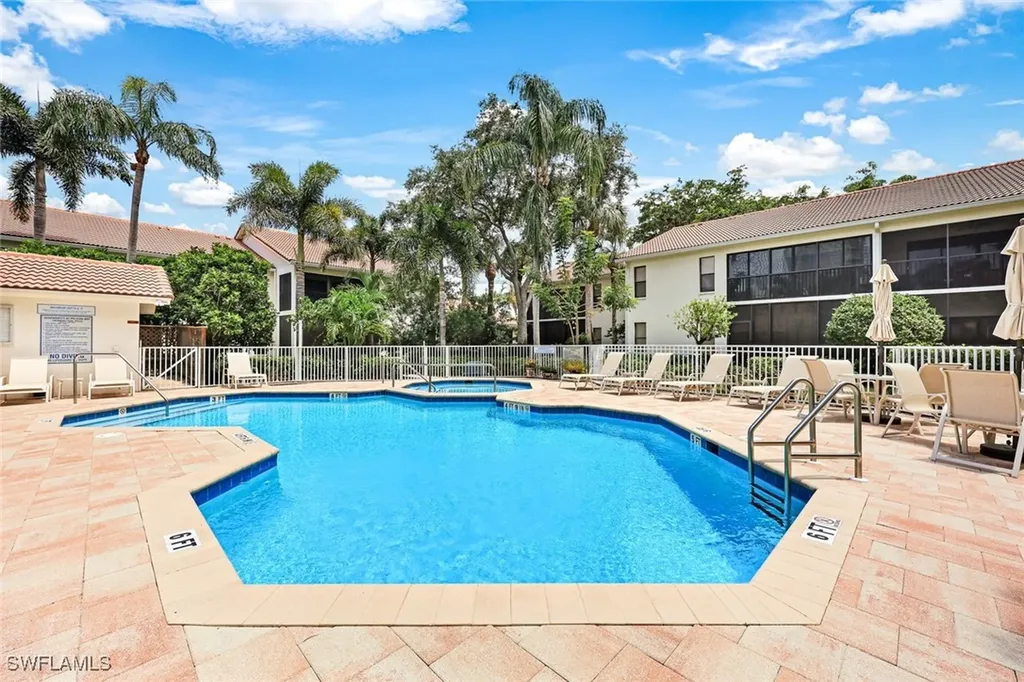 611 Serendipity Drive Naples FL 34108