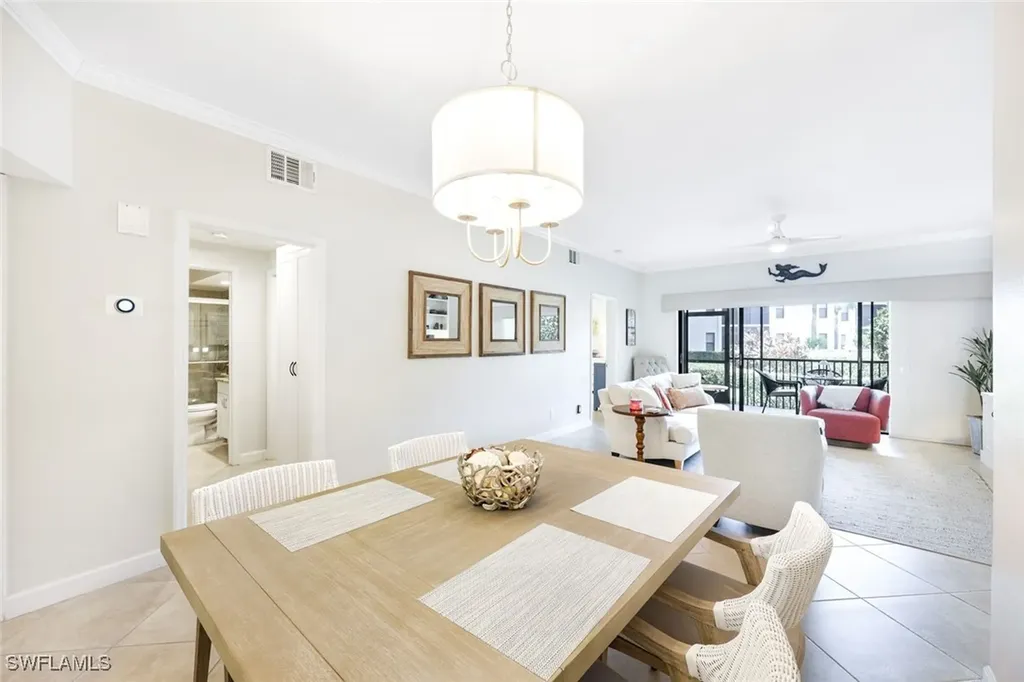 611 Serendipity Drive Naples FL 34108