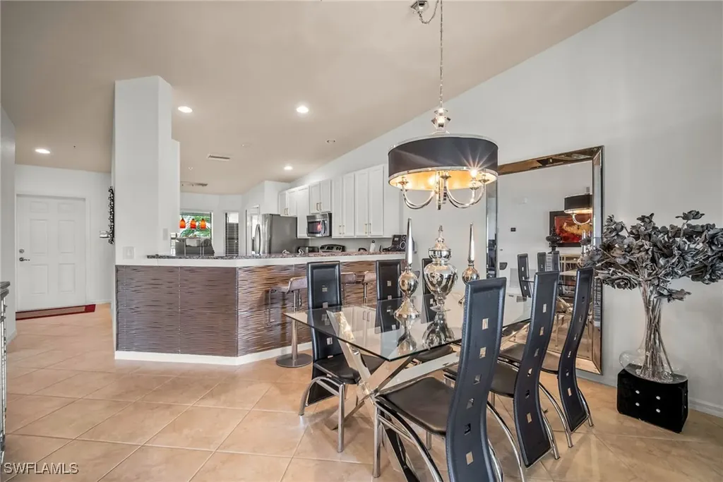 10020 Siesta Bay Drive Naples FL 34120