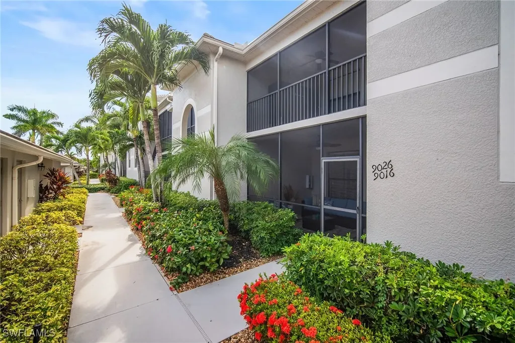 10020 Siesta Bay Drive Naples FL 34120