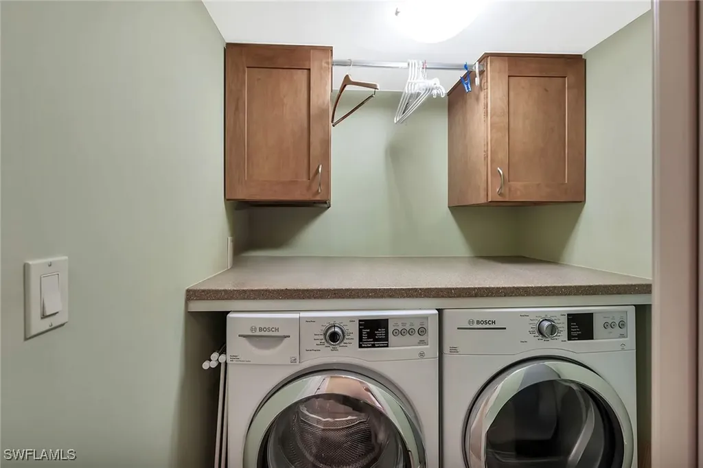 2400 Gulf Shore Boulevard N Naples FL 34103