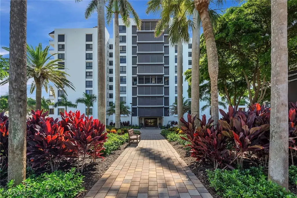 2400 Gulf Shore Boulevard N Naples FL 34103