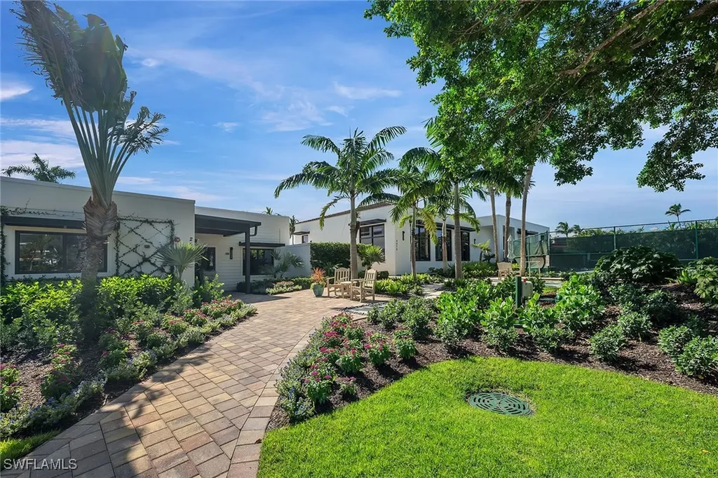 2400 Gulf Shore Boulevard N Naples FL 34103