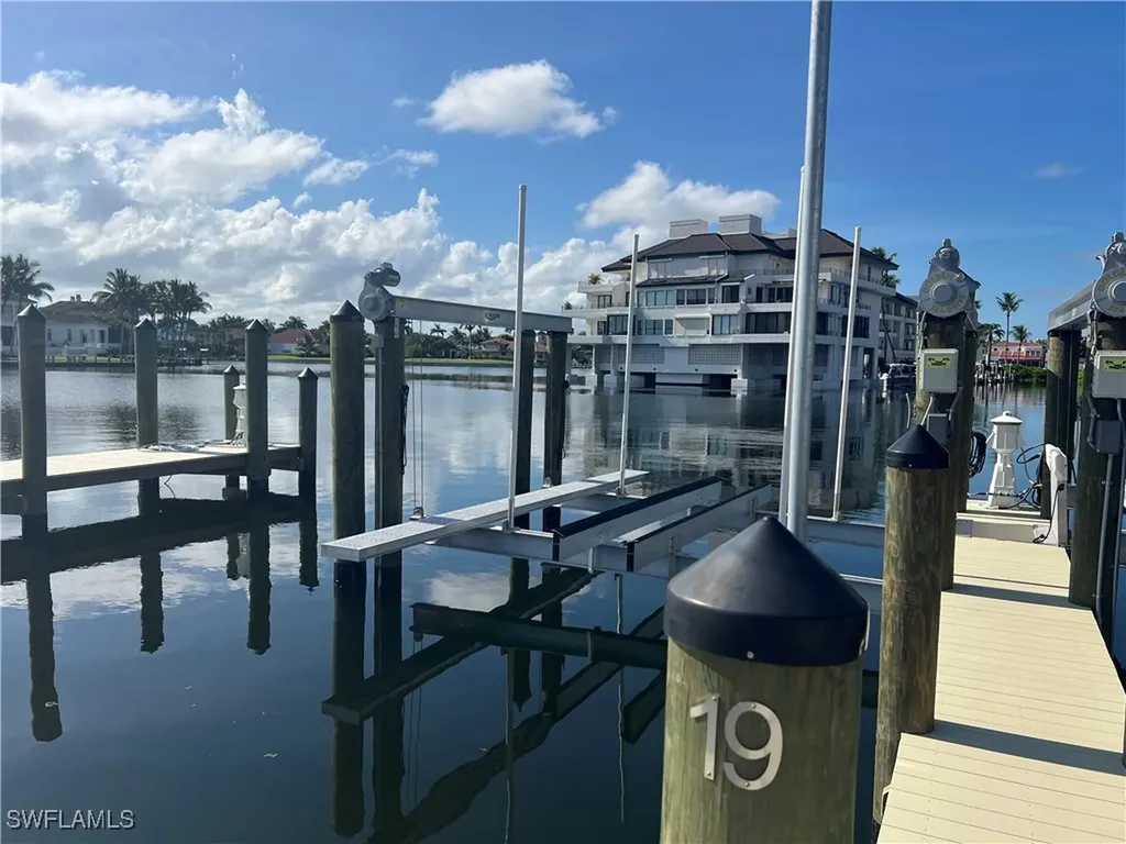 4450 Gulf Shore Boulevard N Naples FL 34103