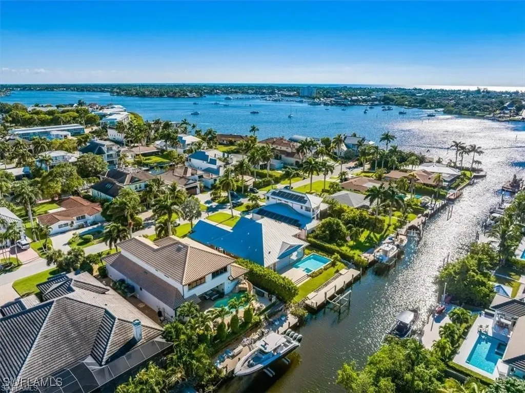 1435 Osprey Avenue Naples FL 34102