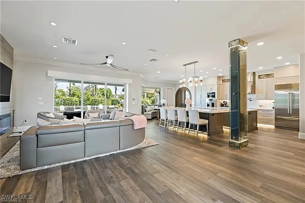 1435 Osprey Avenue Naples FL 34102