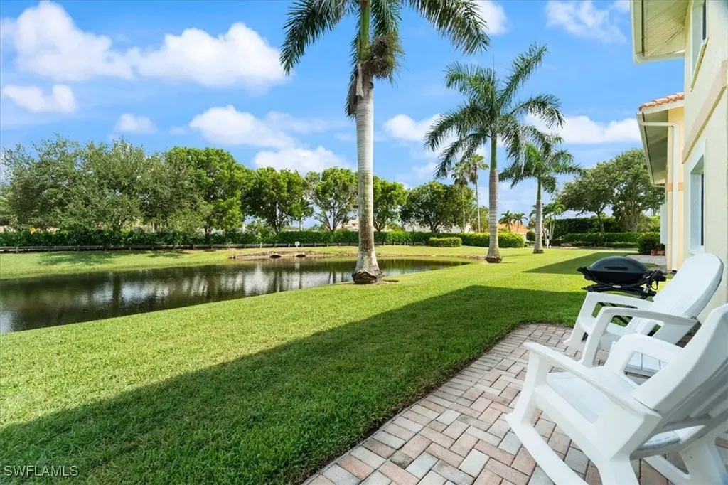 1715 Reuven Circle Naples FL 34112