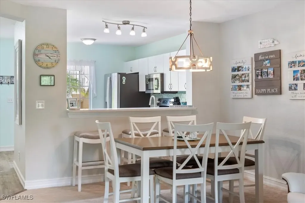 1715 Reuven Circle Naples FL 34112
