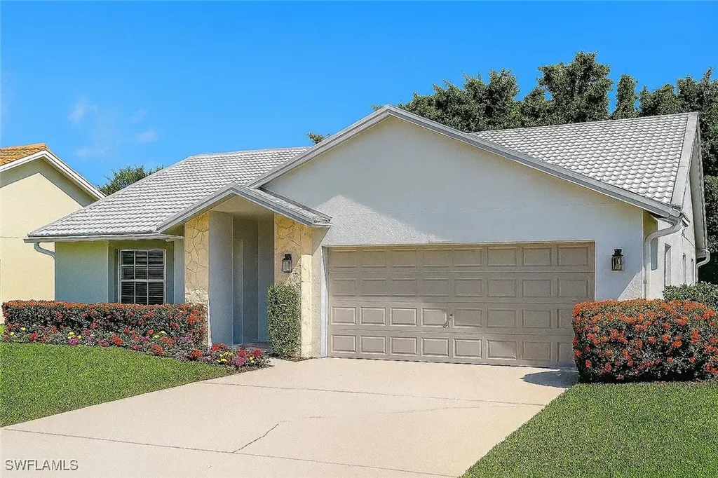 Naples FL, 157 Saint James Way