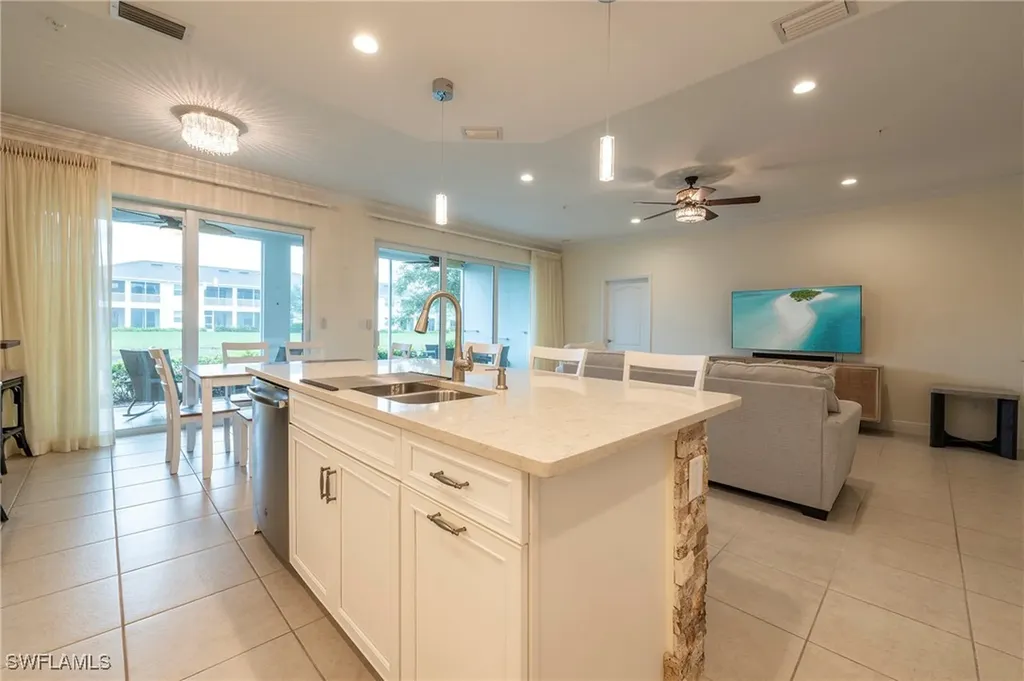 6954 Avalon Circle Naples FL 34112