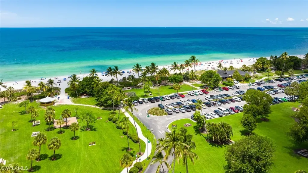 6954 Avalon Circle Naples FL 34112