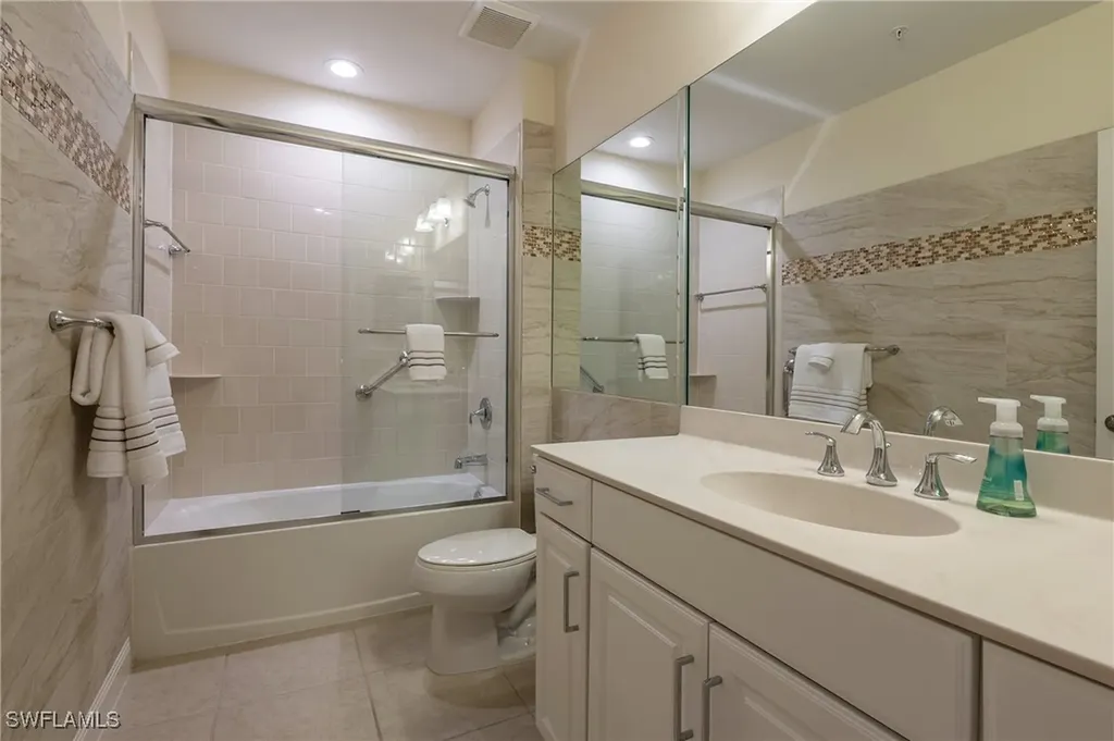 6954 Avalon Circle Naples FL 34112