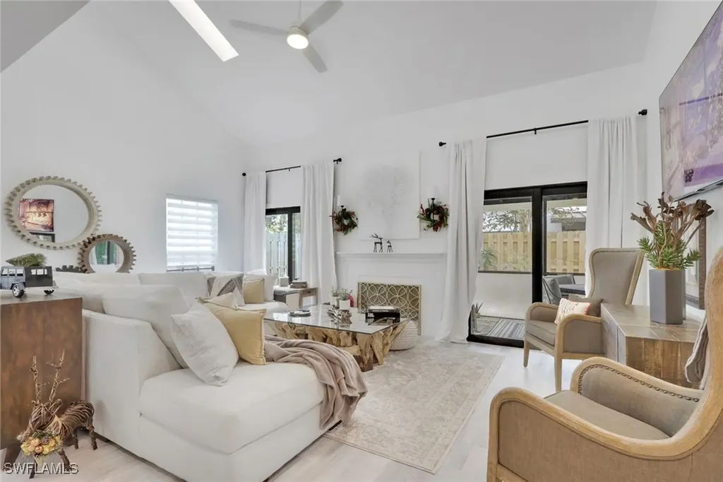 871 Meadowland Drive Naples FL 34108