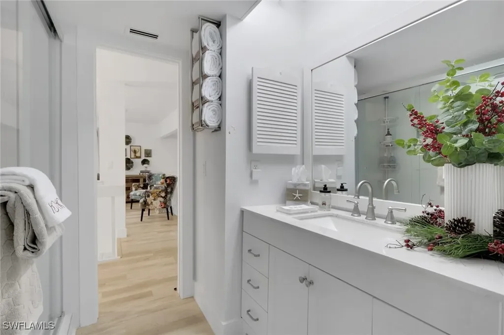 871 Meadowland Drive Naples FL 34108