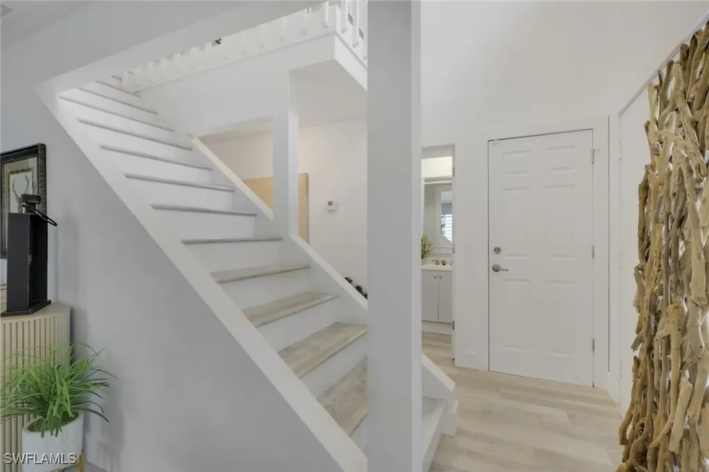 871 Meadowland Drive Naples FL 34108