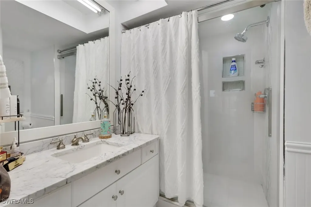 871 Meadowland Drive Naples FL 34108