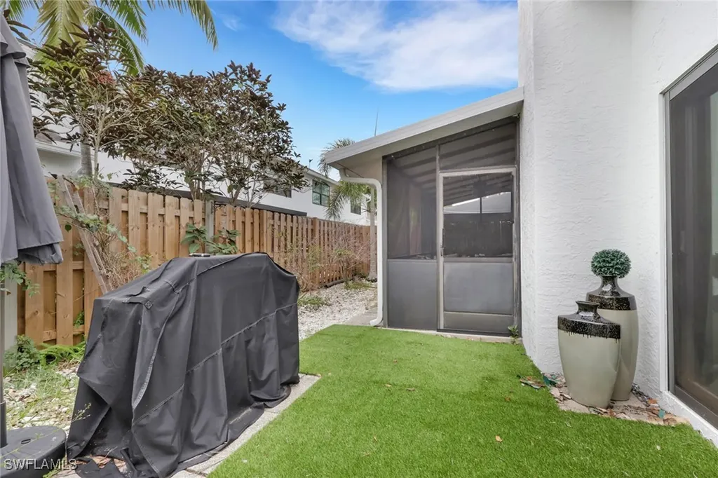 871 Meadowland Drive Naples FL 34108