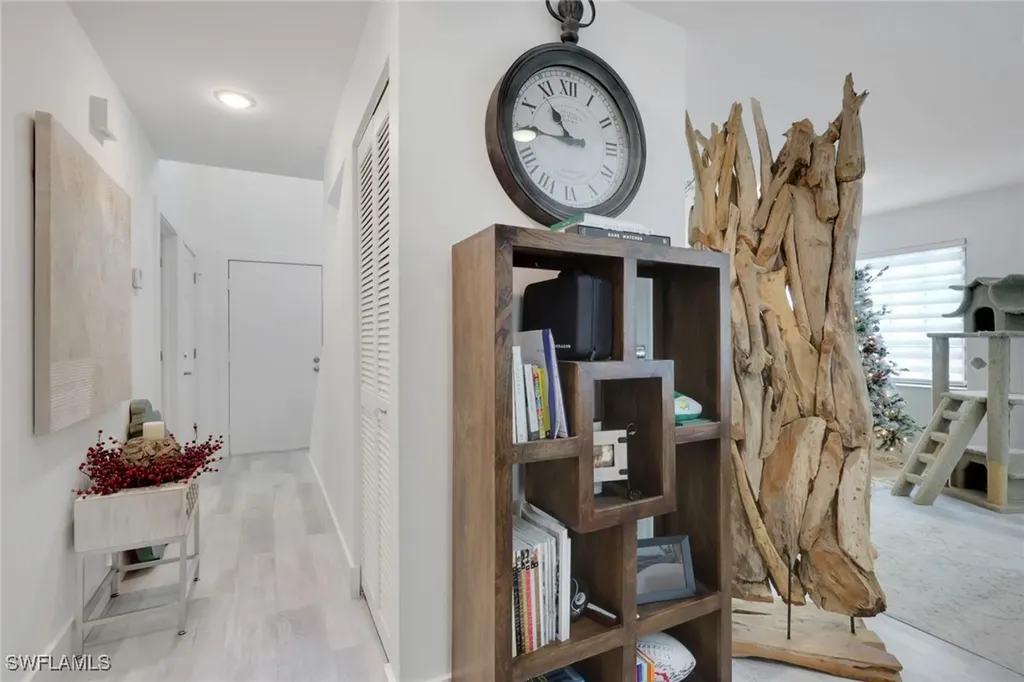 871 Meadowland Drive Naples FL 34108