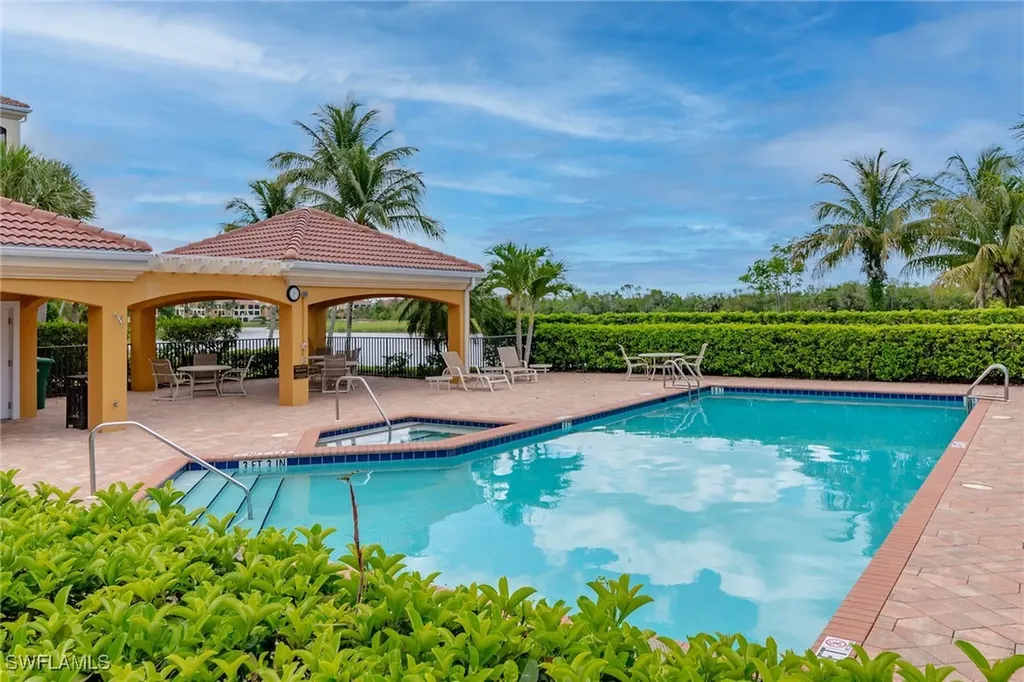 1502 Borghese Lane Naples FL 34114