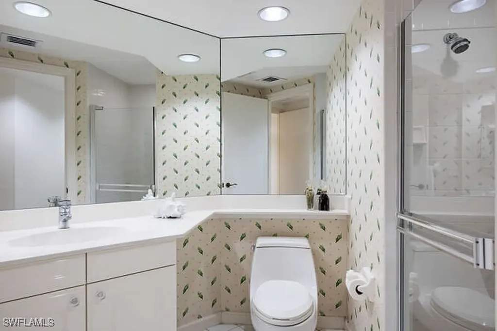 8990 Bay Colony Drive Naples FL 34108