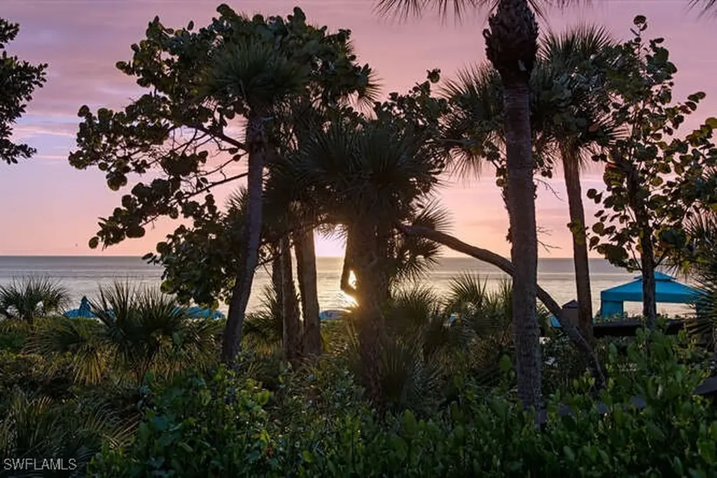 8990 Bay Colony Drive Naples FL 34108