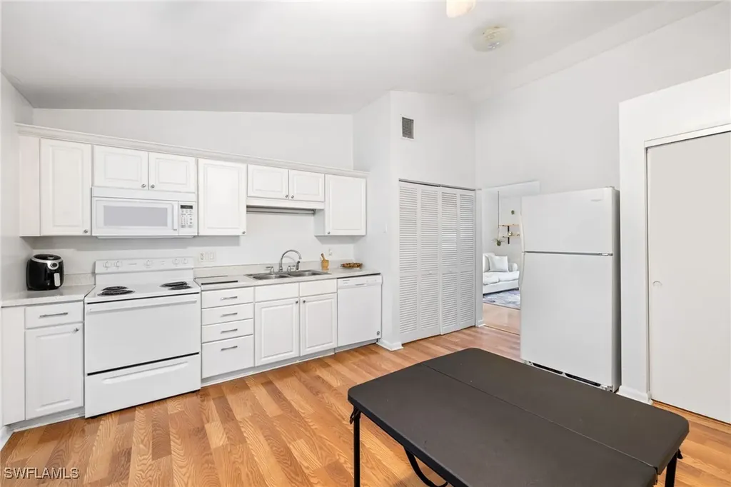 5406 16th Place SW Naples FL 34116