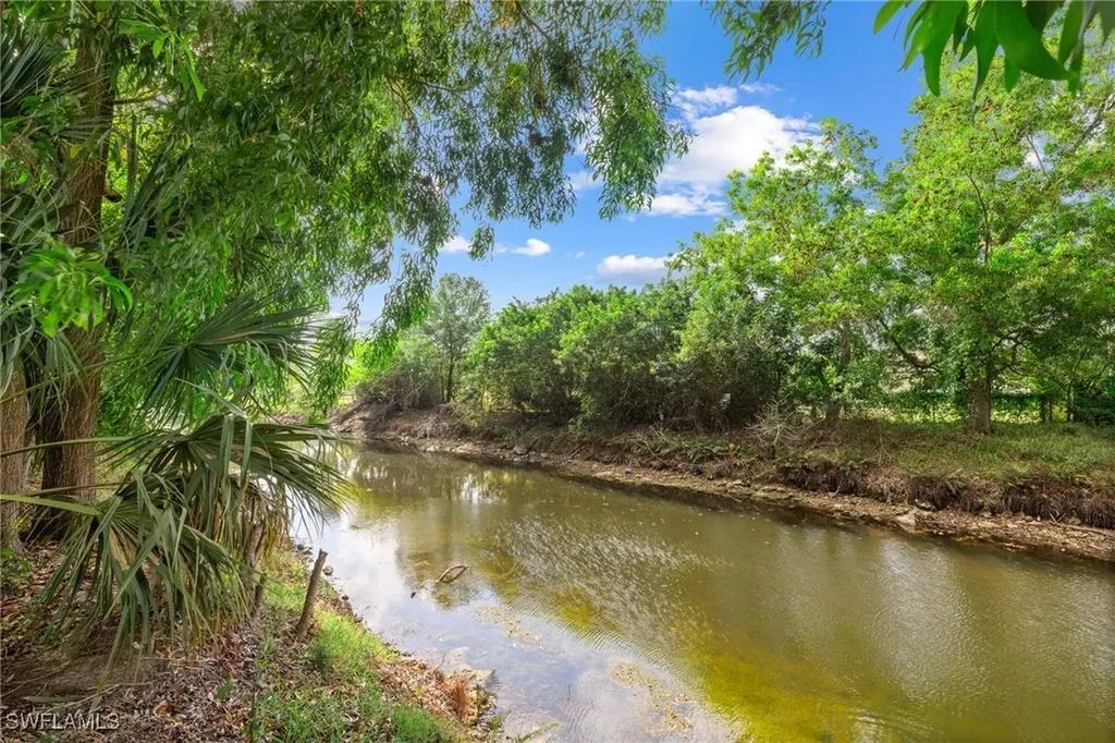 5406 16th Place SW Naples FL 34116