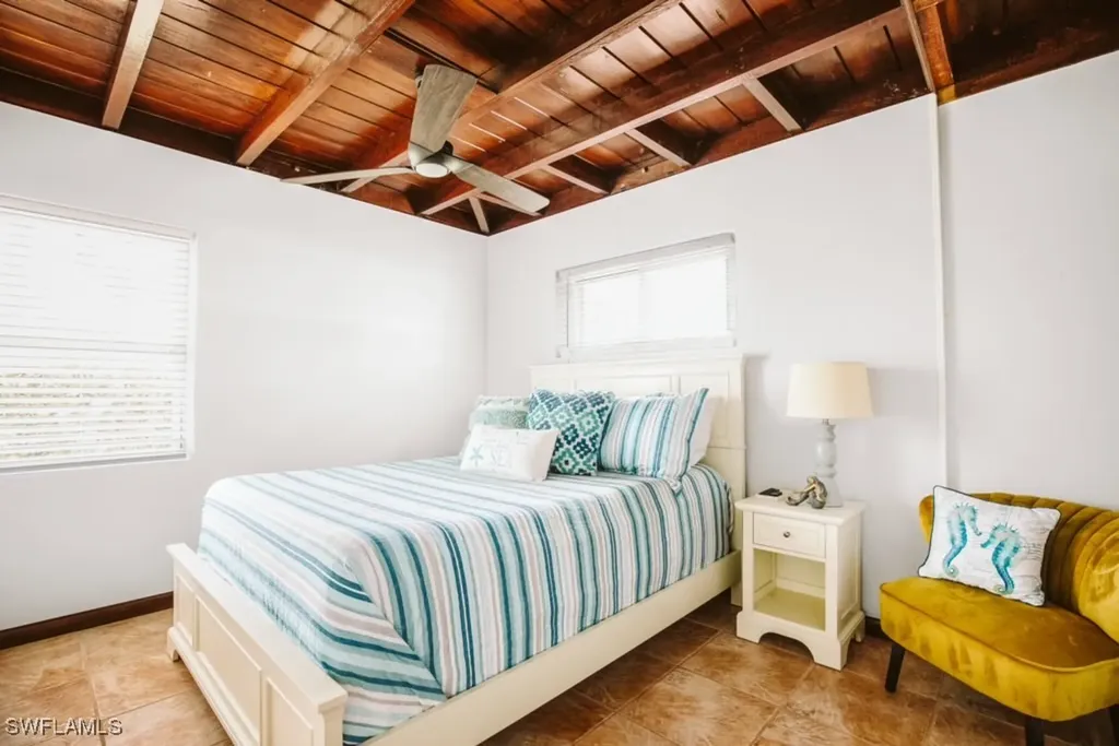 10037 Kentucky Street Bonita Springs FL 34135