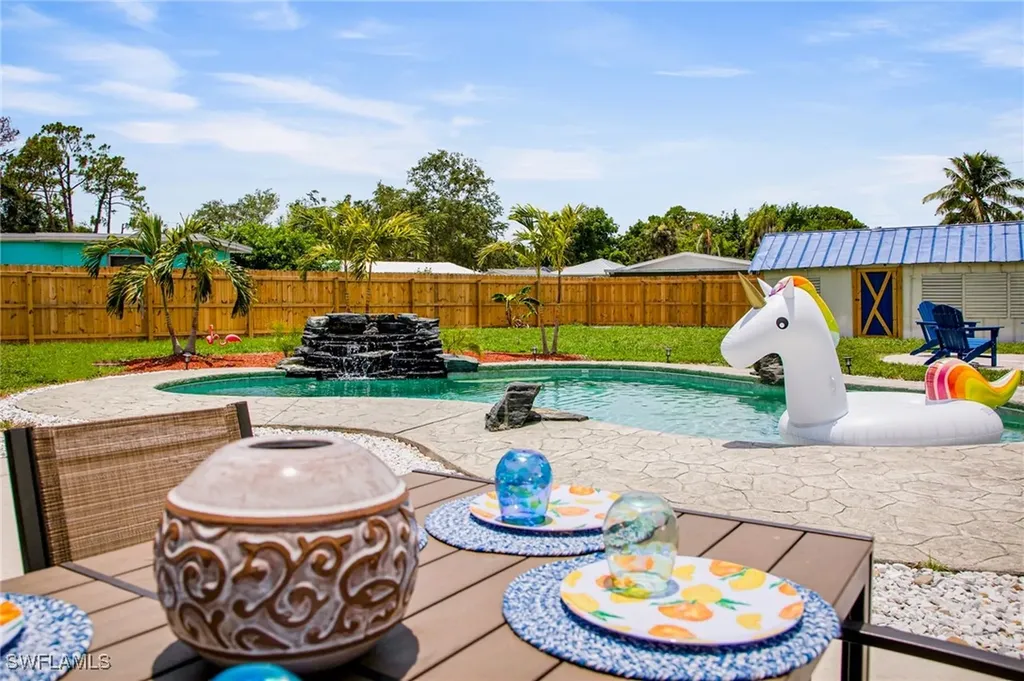 10037 Kentucky Street Bonita Springs FL 34135