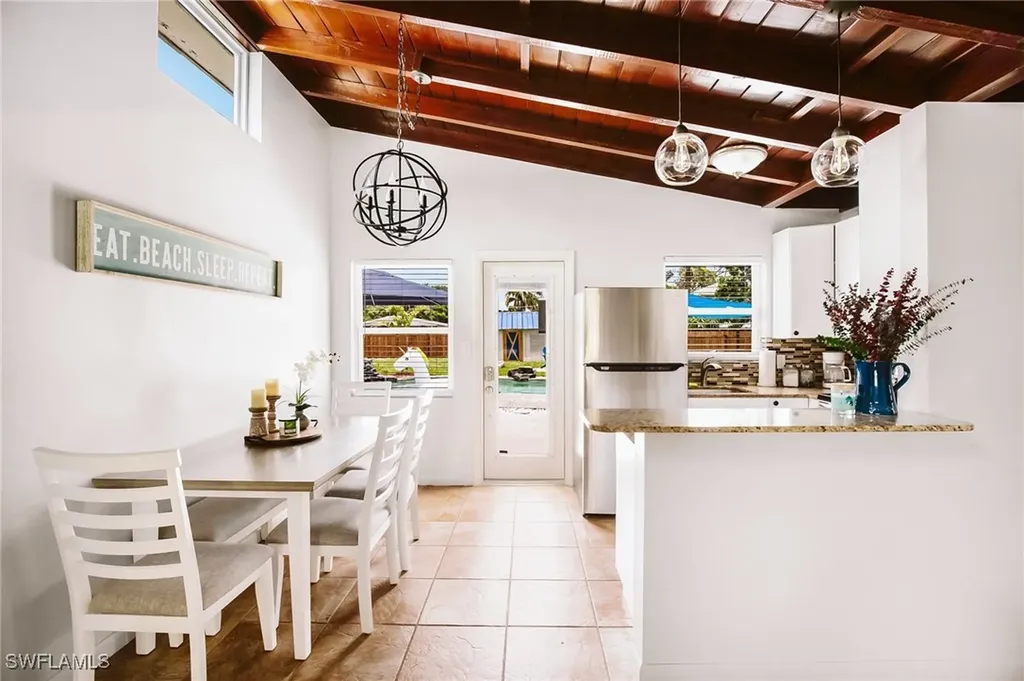 10037 Kentucky Street Bonita Springs FL 34135