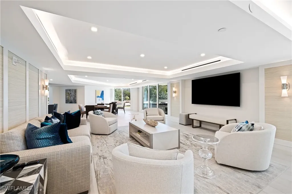 8111 Bay Colony Drive Naples FL 34108