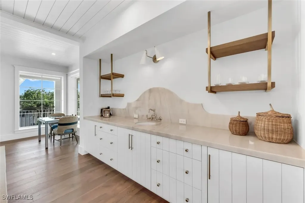 1835 Gulf Shore Boulevard S Naples FL 34102