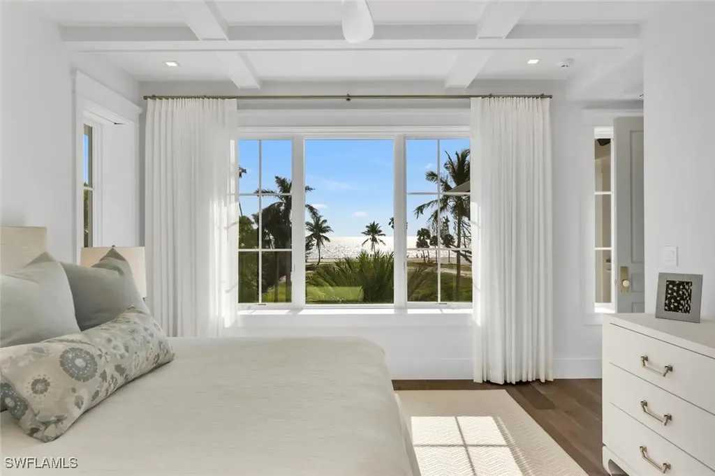 1835 Gulf Shore Boulevard S Naples FL 34102