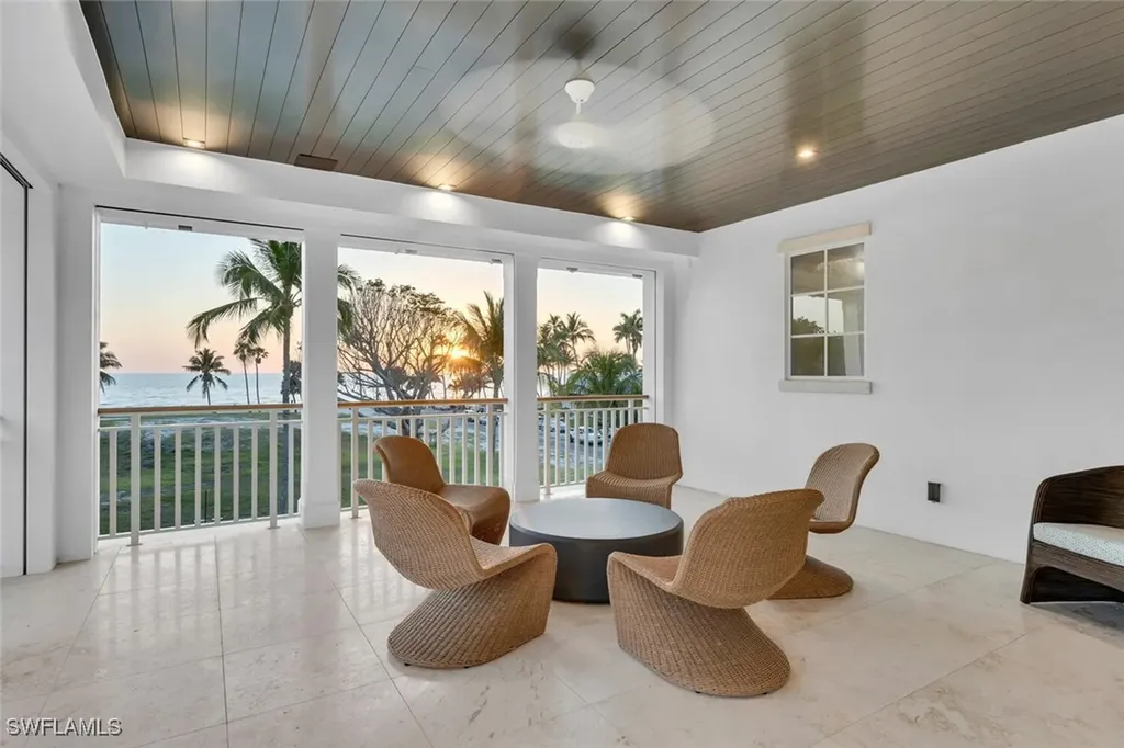 1835 Gulf Shore Boulevard S Naples FL 34102