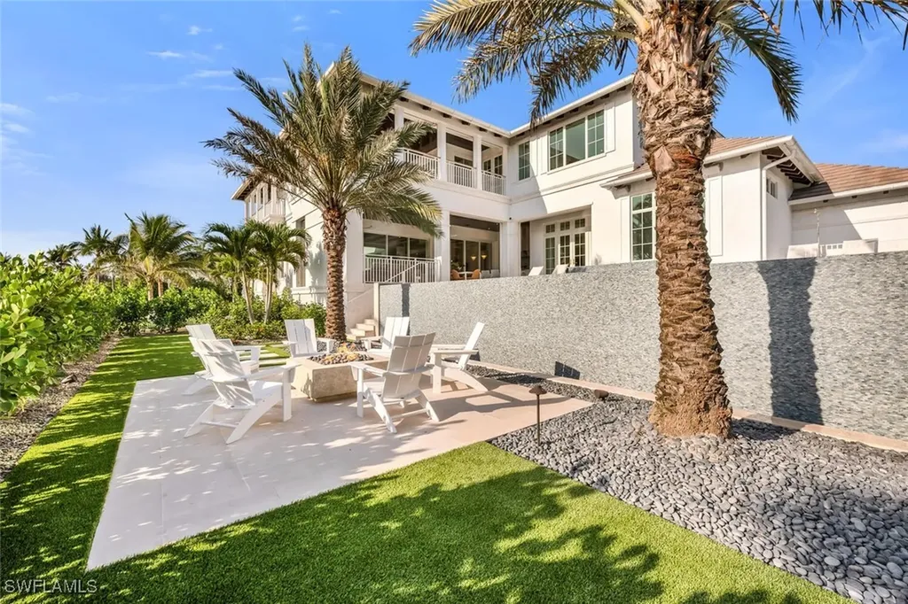 1835 Gulf Shore Boulevard S Naples FL 34102