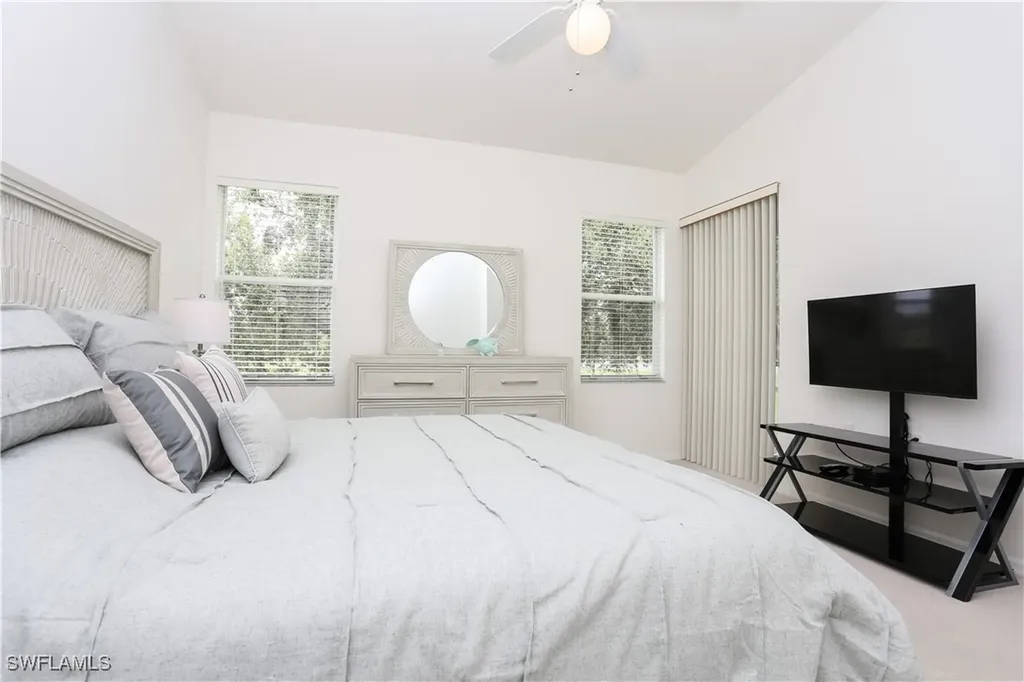 1937 Crestview Way Naples FL 34119