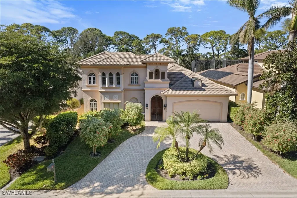 245 Charleston Court Naples FL 34110