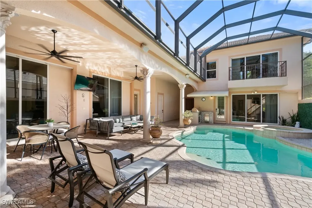 245 Charleston Court Naples FL 34110