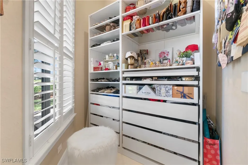 245 Charleston Court Naples FL 34110