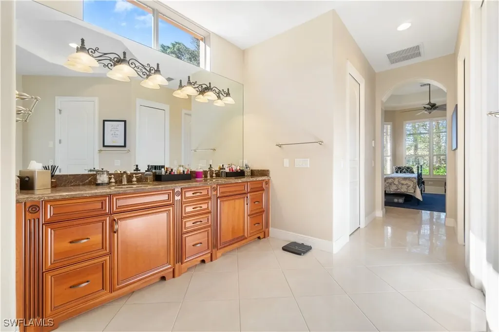 245 Charleston Court Naples FL 34110