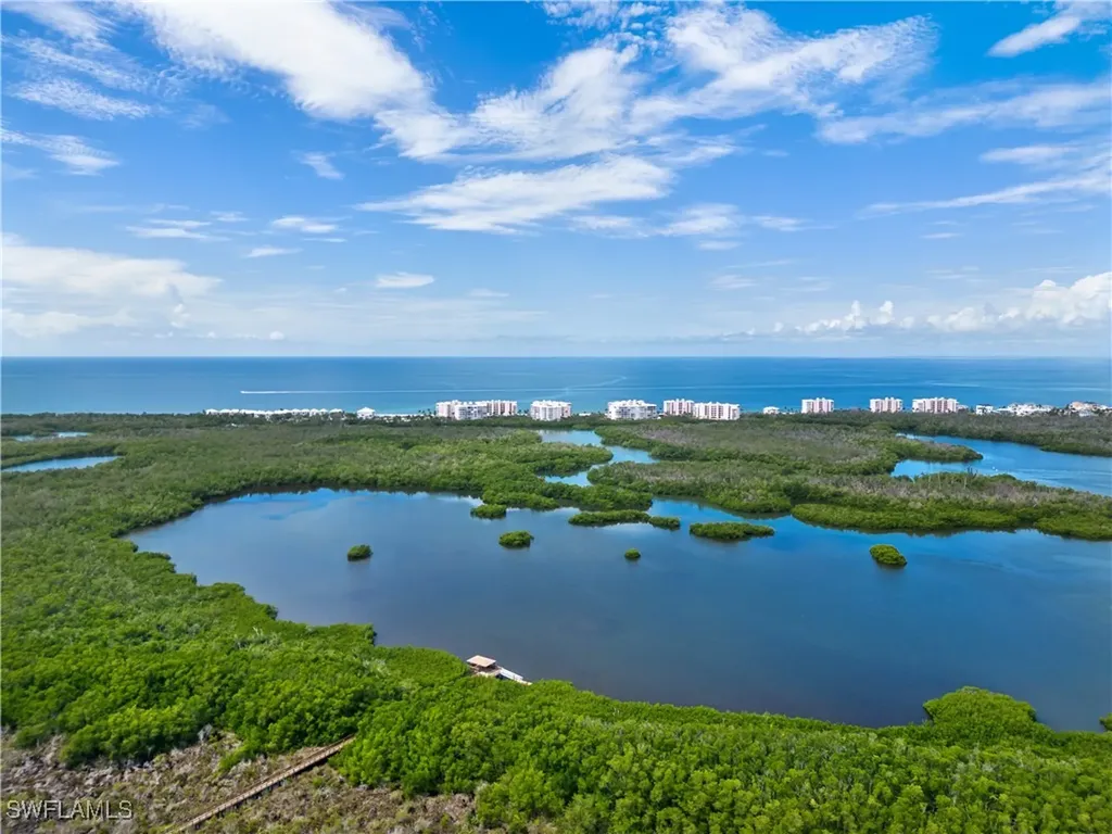 245 Charleston Court Naples FL 34110