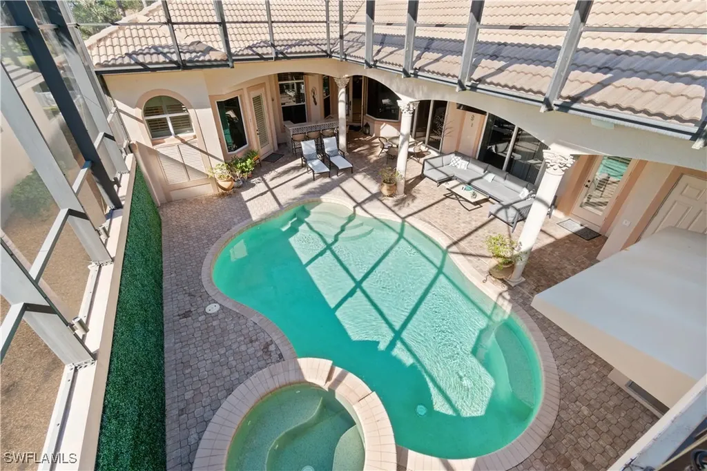 245 Charleston Court Naples FL 34110