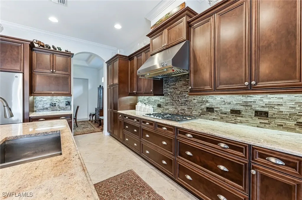 12348 Wisteria Drive Naples FL 34120