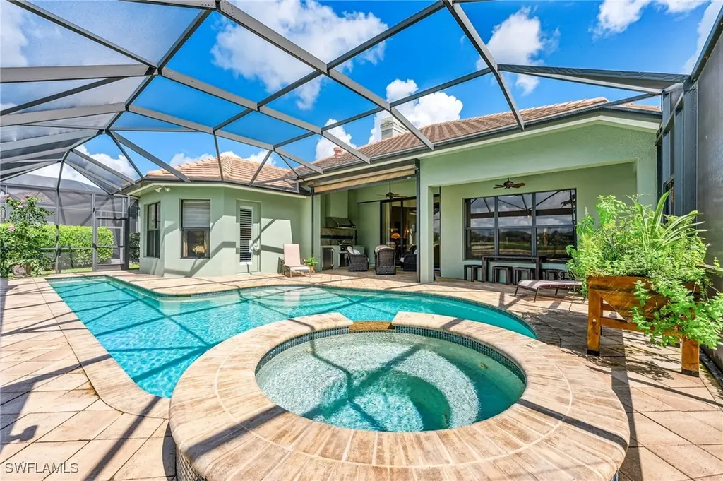 12348 Wisteria Drive Naples FL 34120