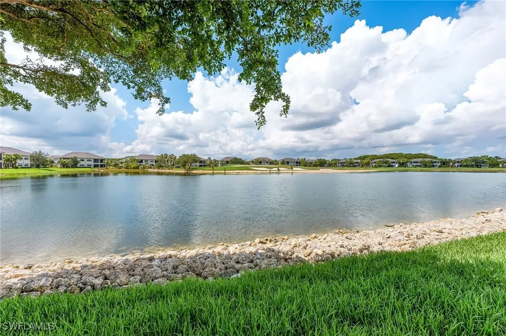 12348 Wisteria Drive Naples FL 34120