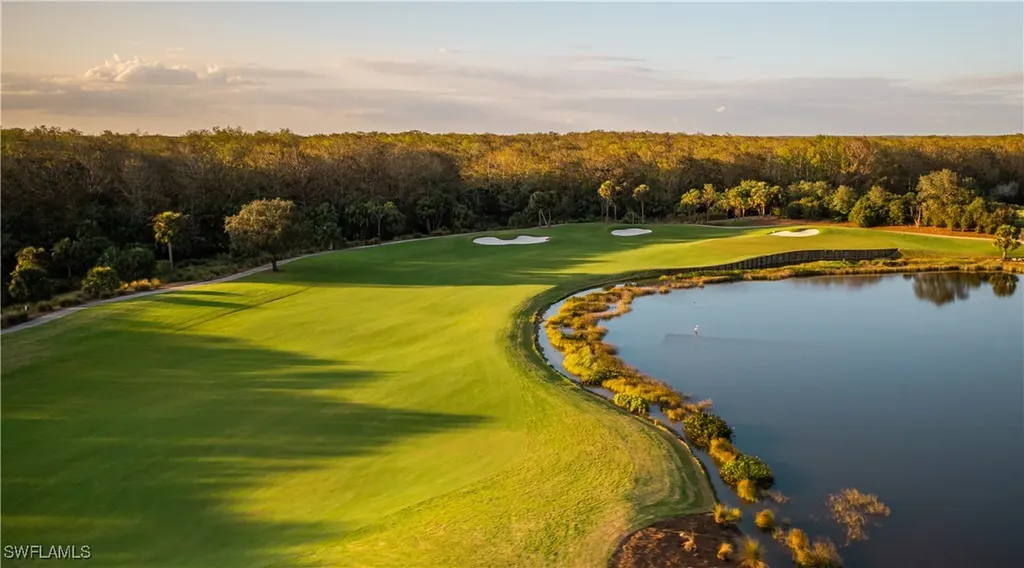 12348 Wisteria Drive Naples FL 34120