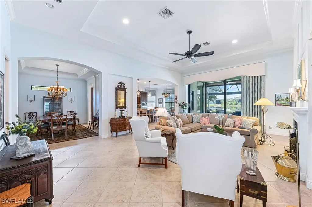 12348 Wisteria Drive Naples FL 34120