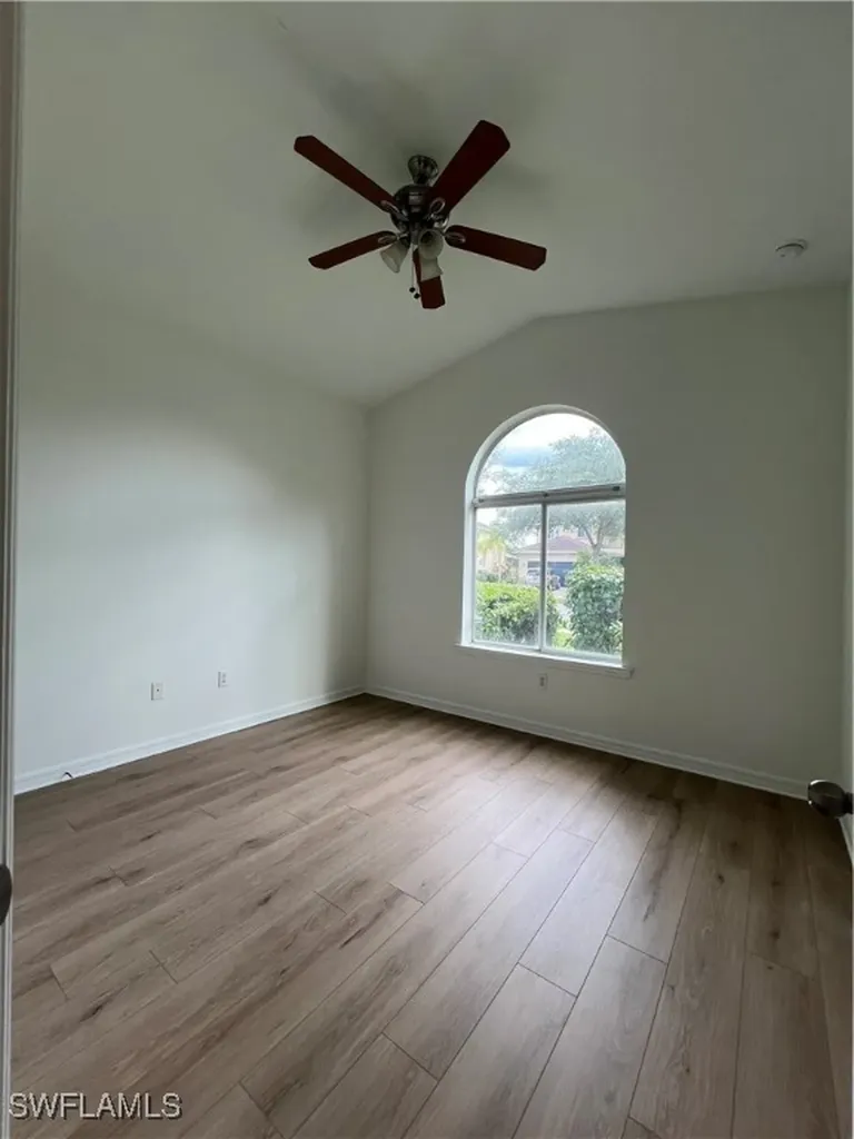 1560 Birdie Drive Naples FL 34120